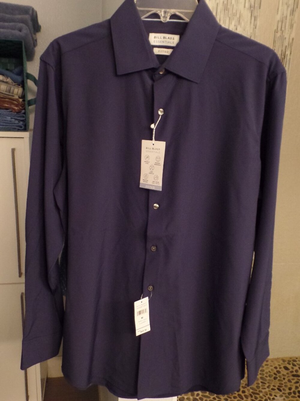 BILL BLASS Essentials Men's Dress Shirt - NWT- Medium - 15-15 1/2 - 32/33 - Navy